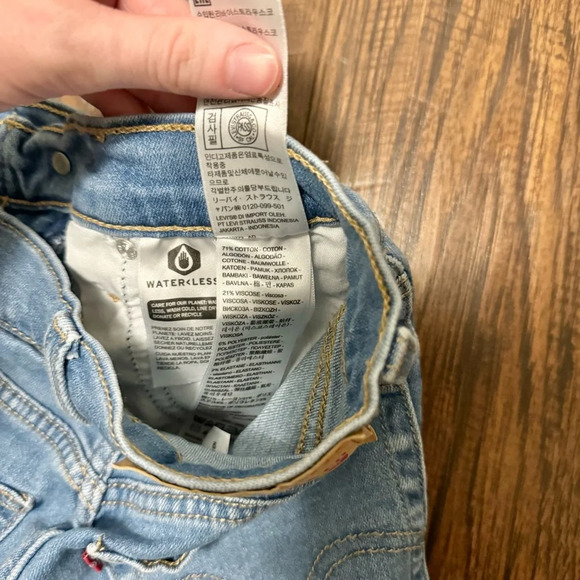 Levi's Light Blue Jean Shorts - Picture 5 of 5